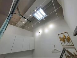 Kap (D21), Retail #569177731